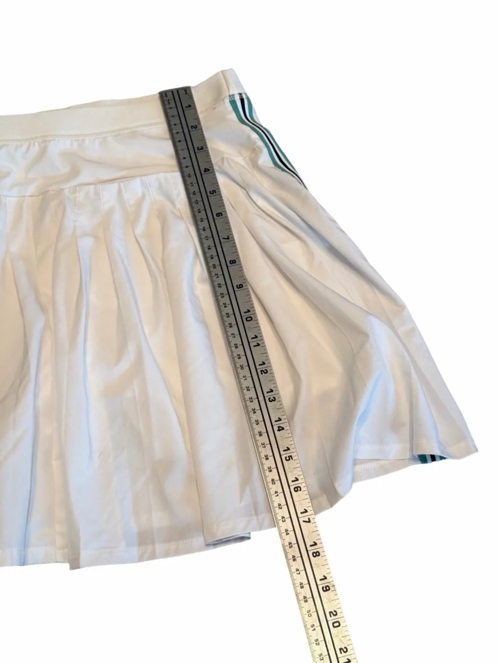 RLX Ralph Lauren White Tennis Golf Skort Green Stripe Size M